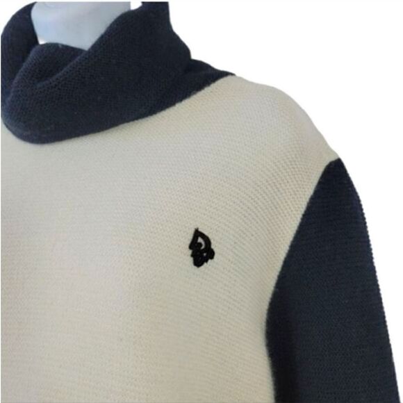 Vintage 60s Christian Dior London Colorblock Turtleneck Sweater in Cream/Black - Picture 8 of 13